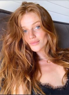 Summer Copper Hair, Cintia Dicker, Red Hair Blue Eyes, Strawberry Blonde Hair Color, Natural Red Hair, Red Hair Inspo, Red Haired Beauty, Ginger Hair Color, Copper Hair Color