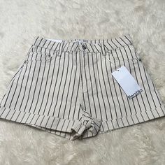 Super Cute Striped Denim Shorts With A High-Waisted Fit And Rolled Hem Detail Brand New With Tags! Size Us 8 Retail Price: $30 Dm Me For Details And Measurements Cheap Mid-rise Shorts From Zara, Chic High Waist Striped Shorts, Summer High Waist Beige Jean Shorts, High Waist Beige Jean Shorts For Summer, Trendy High-waisted Beige Shorts, Beige Denim Bottoms For Summer, Summer Beige Denim Bottoms, Trendy High Rise Beige Shorts, Trendy Beige High-waisted Shorts