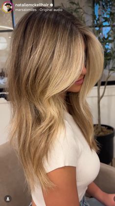 Transition From Highlights To Balayage, Blended Dark Roots Blonde Hair, Blended Roots Blonde Balayage, Dirty Blonde Hair Dark Roots, Bronde Balayage Medium Length, Blonde Root Tap, Single Color Hair, 8n Hair Color, Blonde Root Smudge