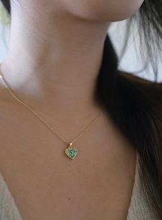 abalone heart 14k gold-filled chain necklace - Etsy #abalonenecklace #necklace #necklaceoftheday #necklaceshop #etsynecklace #etsyshop #etsyjewelry #etsyfinds #etsygifts #handmadejewelry #handmadenecklace #giftforher #giftformom #giftsforfriends #giftforgirlfriend #goldnecklace #abalone #shellnecklace #goldnecklace Abalone Shell Necklace, Chain Necklace Gold, Gold Filled Necklace, Necklace For Her, Gold Charm Necklace, Shell Necklace, Shell Necklaces