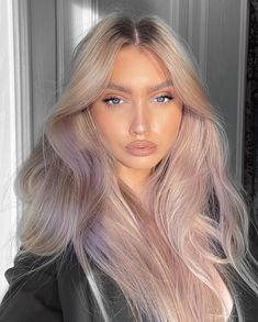 Serum For Glowing Skin, Ice Hair, Gold Serum, Model Selfie, Ash Blonde Balayage, Brown Hair Blue Eyes, Beauty Hair Color, Peach Hair, Lavender Hair