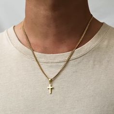 18K Gold Plated 925 Sterling Silver Crucifix Pendant on Stainless Steel 3mm Chain Chain length is 20" - if you would like a different length please drop us a message. ✔️Sterling silver Plated with a White Gold Finish (Pendant). Chain made from stainless steel. ✔️100% Nickel free- Ideal for daily wear. ✔️5 Times plated to guarantee quality & lasting finish. ✔️LIFETIME WARRANTY! Love them or get your money back. No questions asked! - Chain is made from stainless steel. The pendant is sterling Silv Mens Necklace Gold, Gold Cross Necklace Men, Cross Necklace Men, Men's Necklace Gold, Gold Pendants For Men, Cross Necklace For Men, Gold Necklace For Men, Etsy Jewellery, Luxury Jewelry Box