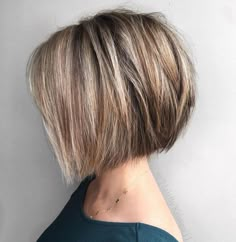 Straight Thick Hair, Choppy Cut, Bob Hairstyles For Thick, Chin Length Bob, Choppy Bob Hairstyles, Layered Bob Hairstyles, Short Hairstyles For Thick Hair