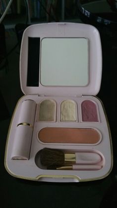 My mom still has her Mary Kay makeup. Not sure when she bought this but I saw that she still had it today...lol! 80s Makeup Products, 2000s Make Up Products, Old Makeup Products, 80s Cosmetics Products, 90s Makeup Products, 2000s Makeup Products, 50s Makeup Products, Vintage Makeup Products, 1980s Makeup Products