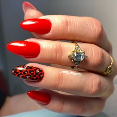 Красный маникюр Shania Nails, Nail Ideas Elegant, Disney Gel Nails, Red Almond Nails, Almond Nail Ideas, Elegant Edgy, Almond Nail Designs, Flamingo Nails, Bright Nail Art