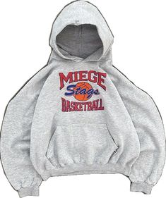 Basketball Hoodie, Trendy Outfits For Teens, Vibe Clothes, School Spirit, Outfits For Teens, Everyday Outfits, Trendy Outfits, Basketball, Street Wear