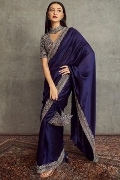 Purple Silk Saree Set Design by Jayanti Reddy at Pernia's Pop Up Shop 2023 Jayanti Reddy Saree, Purple Silk Saree, Jayanti Reddy, Floral Saree, Celebrity Casual Outfits, Purple Saree, Fancy Sarees Party Wear, Indian Saree Blouses Designs, Silk Saree Blouse Designs