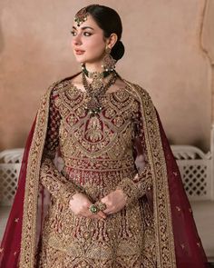 Red Pakistani Bridal Dress, Bridal Pishwas, Gown Pakistani, Pakistani Bridal Dresses Online, New Bridal Dresses, Pak Actress, Casual Bridal Dress, Bridal Mehndi Dresses