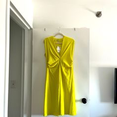 Neon Zara Midi Dress! Perfect For Summer. Light And Flowy! Not Too Low In The Front! Crepe Material. Zara Fitted Yellow Midi Dress, Yellow Stretch Midi Dress, Yellow Stretch Midi Dress For Summer, Yellow Stretch Knee-length Dress, Zara Yellow Sundress, Yellow A-line Dress For Daywear, Yellow Stretch Mini Dress, Yellow Stretch Dresses For Spring, Yellow Stretch Dress For Spring