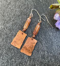 These simple citrine and copper earrings will add a little glow to your life. Handmade with love. Approximately 1 3/4 inches in length. How To Make Copper Jewelry, Gemstone Chips Jewelry, Diy Leather Earrings, Brass Hoop Earrings, Homemade Jewelry, Citrine Gemstone, Copper Earrings, Handmade Boho, Leather Diy