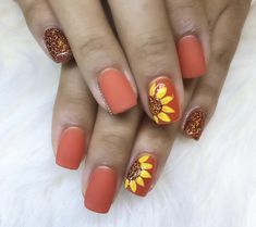 Gel Nails Sunflower, Nails Art Winter, Nail Colors Summer, Nails Sunflower, Nail Art Winter, Nails Country, Sunflower Nail Art, Makeup Artistic, Nails Shape