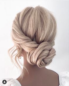 Twisted Low Bun, Interview Hairstyles, Bridemaids Hairstyles, Wedding Hair Up, Banana Hair Clips, Guest Hair, Mother Of The Bride Hair, Bridesmaid Hair Makeup, Bridal Hair Updo