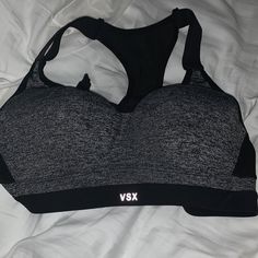 Cute Grey Sports Bra Never Worn Cuz It Didn’t Fit Me Open To Offers<3 Victoria's Secret Gray Bra, Gray Sports Bra With Built-in Bra And Medium Support, Gray 4-way Stretch Sporty Sports Bra, V-neck Sports Bra With Medium Support, V-neck Sports Bra With Built-in Bra And Medium Support, Vs Sport, Gray Sports Bra, Women's Intimates, Sports Bra