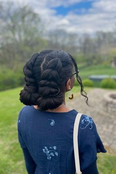 Low Double Buns, Braids Space Buns, Winter Hairstyle Ideas, Winter Hairstyle, Double Buns, Vacation Hairstyles, Bubble Braids, Quick Natural Hair Styles, Space Buns