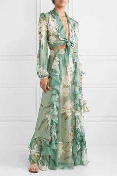 from @NET-A-PORTER's closet #patbo #atpatelier #sophiebuhai #1064studio Couture Dior, Floral Print Dress Summer, Georgette Tops, Floral Dress Summer, Linen Dress, Floral Print Dress, Beautiful Dresses, Chic Style, Print Dress