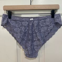 Womens Maidenform Purple/Lavender Floral Lace Tanga Panty - Size 9 - New Without Tags Purple Lace Trim Brief Bottoms, Purple Lace Bottoms With Lace Trim, Purple Brief Bottoms With Lace Trim, Purple Lace Stretch Bottoms, Lavender Stretch Bottoms For Loungewear, Floral Lace, Women's Intimates, Lavender, Lace