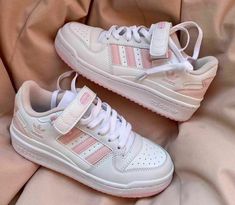 Pretty Sneakers, Trendy Shoes Sneakers, Cute Shoes Heels, Shoe Wishlist, Adidas Shoes Women, Cute Nike Shoes, Cute Nikes