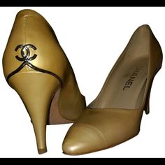 Chanel Beige Patent Leather Pumps W/ Silver Metal Cc Logo (85mm Heel) Size Marked: 36 (Please Know Your Size In Chanel -- Chanel Shoes Generally Run Small & Narrow By Approx. 1/2 A Size) New In Box Originally Purchased From Chanel @ Saks 5th Ave, Nyc Classic Gold Leather Heels, Classic Gold Heels With Leather Sole, Classic Gold Heels, Black Slingback Heels, Chanel Pumps, Chanel Beige, Logo Shoes, Silver High Heels, White Sandals Heels