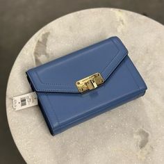 Michael Michael Kors Kinsley 35s9gykc2l French Blue Md Wallet Xbody Leather Luxury Blue Bag For Work, Luxury Blue Bags For Work, Luxury Blue Work Bag, Blue Crossbody Bag For Work, Blue Crossbody Shoulder Bag For Work, Designer Blue Bags For Work, French Blue Color, Orange Handbag, Neoprene Bag