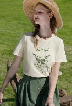 Cottagecore Natural Tee Cottagecore Women, Hip Hop Fashion 90s, Nature Inspired Fashion, Jeans Patchwork, Aesthetic Clothing Stores, Serene Nature, Y2k Baby Tee, Cottagecore Aesthetic, Y2k Outfits