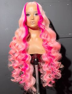 #pinkhair Lastest Hair Styles, Cool Hair Designs, Exotic Hairstyles, Pink Ombre Hair, Natural Hair Bun Styles, Glamour Hair, Long Hair Wigs