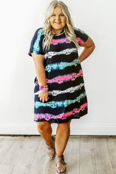 Striped Tie-dyed Plus Size Mini Dress Casual Tie-dye Mini Dress, Tie Dye Short Sleeve Dress, Boutique Wholesale, Plus Size Style, Plus Size Mini Dresses, Comfy Wear, Mini Dress Fashion, Mini Dresses Online, Mini Robes