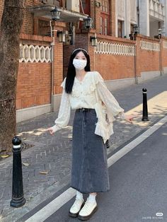 Korean Fashion Cute Girly, Long Skirt Ootd, Long Skirt Outfits Korean, Rok Outfit, Korean Casual Outfits