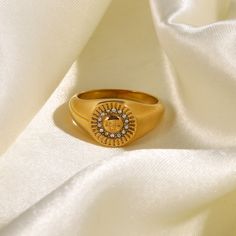 The Sunny Signet Gold Ring is bright and shiny way to sport a gold signet ring in an eclectic way. Crafted in stainless steel with 18 karat gold inlay and AAA zircons, this signet ring is built to last. Waterproof, hypoallergenic, and meant to daily wear. Best Friend Rings, Friend Rings, Ring Elegant, Friendship Rings, Gold Statement Ring, Gold Signet Ring, Stylish Rings, Polish Remover, Signet Rings