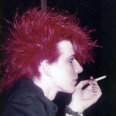 Red Punk Aesthetic, Post Punk Aesthetic, Traditional Goth, 80s Goth, Punk Culture, Goth Subculture, Trad Goth, Posca Art, Punk Aesthetic