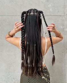 Crazy Hair Day Ponytails, Mosh Pit Hairstyles, Black Edc Outfit, Edm Hairstyles, Edm Hair, Rave Hairstyles, Work Hair, Rave Hair, Bored Board