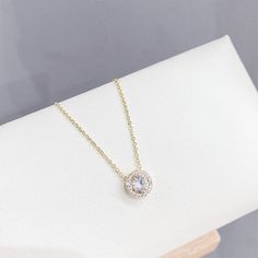 Style: Korean Style/Korean Style Fashion Element: Geometry Round Alloy Clavicle Chain Necklace, Round Clavicle Chain Necklace In Alloy, Formal Alloy Necklaces, Formal Round Alloy Necklace, Gold Rhinestone Clavicle Necklace, Formal Rhinestone Clavicle Necklace, Short Necklaces, Woman Personality, Style Korean