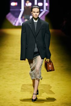 Prada Fall 2022 Ready-to-Wear Collection | Vogue Prada Fall 2022, Evening Skirts, Kaia Gerber, Fall 2022, Fashion Line, 가을 패션, Fall Trends