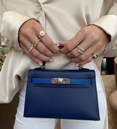 Hermes Kelly Bag, Bag Obsession, Bag Aesthetic, Kelly Bag, Bags Aesthetic, Hermes Bags, Mode Inspiration, Birkin Bag