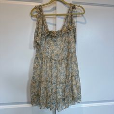 Nwt Cliche Dress. Never Worn. Adjustable Tie Straps And Fully Lined. Size Medium Nordstrom Casual Summer Dresses, Yellow Flowy Mini Dress For Daywear, Nordstrom Spring Dresses, Nordstrom Dresses, Pretty Outfits, Blue Yellow, Colorful Dresses, Color Blue, Nordstrom