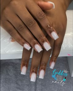 Small Nail Acrylic Ideas, Off White Short Acrylic Nails, White Nut Color Nails, Soft White Short Nails Acrylic, Nut White Acrylic Nails Short, Short Nut Colored Nails, Nut White Nails Short, Nut Color Nails Short, Cum White Acrylic Nails With Designs