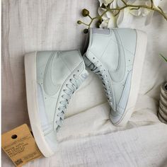 Size: 6.5 Women's Style: Dq4124 001 -Brand New With Box Only No Box Top -We Take Our Own Pictures To Give You The Best Description Of What You Will Receive. - Same Day Shipping All My Footwear / Apparel Is 100% Authentic. -Firm Price. Thank You! Spring Nike High-top Sneakers With Rubber Sole, Nike High-top Sneakers With Rubber Sole For Spring, Spring High-top Sneakers With Perforated Toe Box, Nike High-top Sneakers For Spring, Casual High-top Lace-up Sneakers With Branded Heel, Casual Lace-up High-top Sneakers With Branded Heel, Nike Spring Sneakers With Round Toe, Nike Lace-up Sneakers For Spring, Nike Leather Sneakers For Spring