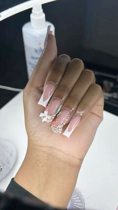 French Tip Acrylic Nails Charms, Medium Acrylic Nails With Charms, French Tip Charm Nails, Freestyle French Tip Nails, Acrylic Nails French Tip With Design, Nails With Glitter French Tip, French Tip Charms, French Nails With Charms, Acrylic With Charms