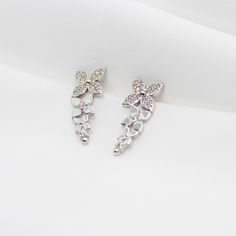 Climber earrings in sterling silver with cubic zirconia. Flowers shaped earrings Sterling Silver Ear Crawler - Ear Crawler Earrings - Dainty Ear Climbers - Flower Earrings Crawler Earrings, Ear Crawler, Ear Crawler Earrings, Minimalist Earrings Gold, Ear Crawlers, Crawlers Earrings, Moon And Star Ring, Ear Climbers, Climber Earrings