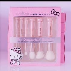 hello kitty makeup brush set in pink box