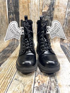 These wings are great accessories for your boots, roller skates, or any other shoes! Specifics: *  choose your color of vinyl and stitching (shown on boots in white vinyl and black stitching) * Angel Wings measure 3 inches wide and have coordinating metal eyelets to lace shoelaces through. * Boots are only to demonstrate how wings are worn. They are not included in listing. Custom made just for you, so please allow 3-5 business days for your wings to be made just for you. You will receive 2 wing Shoes With Wings, Lace Shoelaces, Roller Skate Accessories, Shoe Wings, Skate Accessories, Raven Feather, Feather Wings, Wing Shoes, Roller Skate