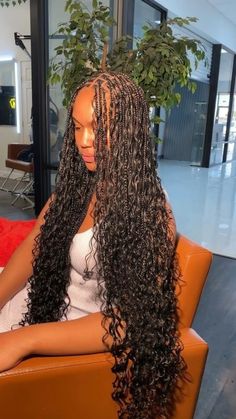 Bohemian Knotless Braids Mid Back, Extra Long Bohemian Box Braids, Knotless Water Wave Braids, Bohemian Knotless Braids With Peekaboo Color, Curly Bohemian Box Braids, Small Blonde Bohemian Knotless Braids, Peak A Boo Bohemian Braids, Small Boho Goddess Knotless Braids, Full Bohemian Box Braids