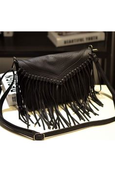 Fringe is always a yes for us! The details on this black bag are fun but still make for a great everyday look! 8x10” Western Crossbody Purse, Envelope Handbag, Leather Fringe Bag, Envelope Purse, Fringe Crossbody Bag, Beg Tangan, Flip Flops Style, Lv Bags, Fringe Bags