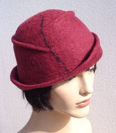 Asymmetrical retro flapper hat, bordeaux dark red felt cloche, bucket hat, 1920s inspired hat, art deco fashion, 20s accessory, winter hat. This woman felt cloche hat is made of 100% merino wool. It has been felted by hand. The shape is asymmetrical. It is a comfortable cloche, soft and light, inspired by the 20s fashion. A great retro accessory, easy to wear everyday! ** Turnaround time ** It will take 3-5 days to re-create a model similar to this one. Rush order? Other colours? Contact the sho Felted Hats, Wool Cloche Hat, Retro Hat, Hat Art, Deco Fashion, Flapper Hat, Retro Hats, Felt Hats, Retro Accessories