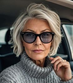 Haircuts For Women Over 50, Chin Length Hair, Short Haircuts For Women, Messy Short Hair, Trendy Short Haircuts, Bob Hairstyles For Fine Hair, Mom Hairstyles, Haircuts For Medium Hair, Haircuts For Women