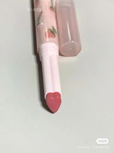 Korean Lipstick Shades, Heart Jelly Lipstick, Skin Care Things, Jelly Makeup, Aesthetic Lips, Makeup Chinese, Cute Lipstick, Chinese Makeup