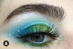 Spongebob Musical Makeup, Green Blue Makeup Looks, Blue Green Eye Makeup, Green And Blue Eye Makeup, Blue Green Makeup Look, Green Blue Makeup, Blue And Green Eyeshadow, Green And Blue Makeup, Blue Green Makeup