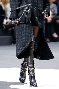 Chanel Fall 2013. Rock Chic Style, Chain Boots, Karl Lagerfeld Bags, Chanel Boots, Dress Chanel, Chanel Couture, Rock Chic, Corsets, Coco Chanel