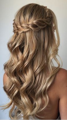 15 Charming Updos for Long Hair: Your Ultimate Prom Hairstyle Guide! - Cheerful Talks 15 Hairstyles, Prom Hairstyle, Formal Hair, Prom 2024