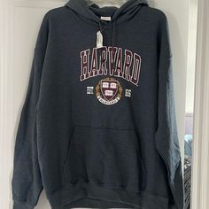 Harvard Hoodie Nwt $45 Size Large Excellent Condition Harvard Hoodie, Mens Shirts, Man Shop, Sweatshirts Hoodie, Sweatshirts, Grey, Color