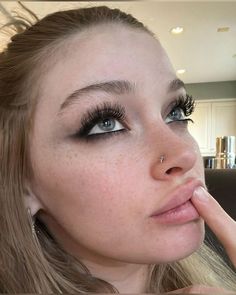 Makeup Emo, Eyeliner Ideas, Story Fake, Alt Makeup, Eyeliner Styles, Makijaż Smokey Eye